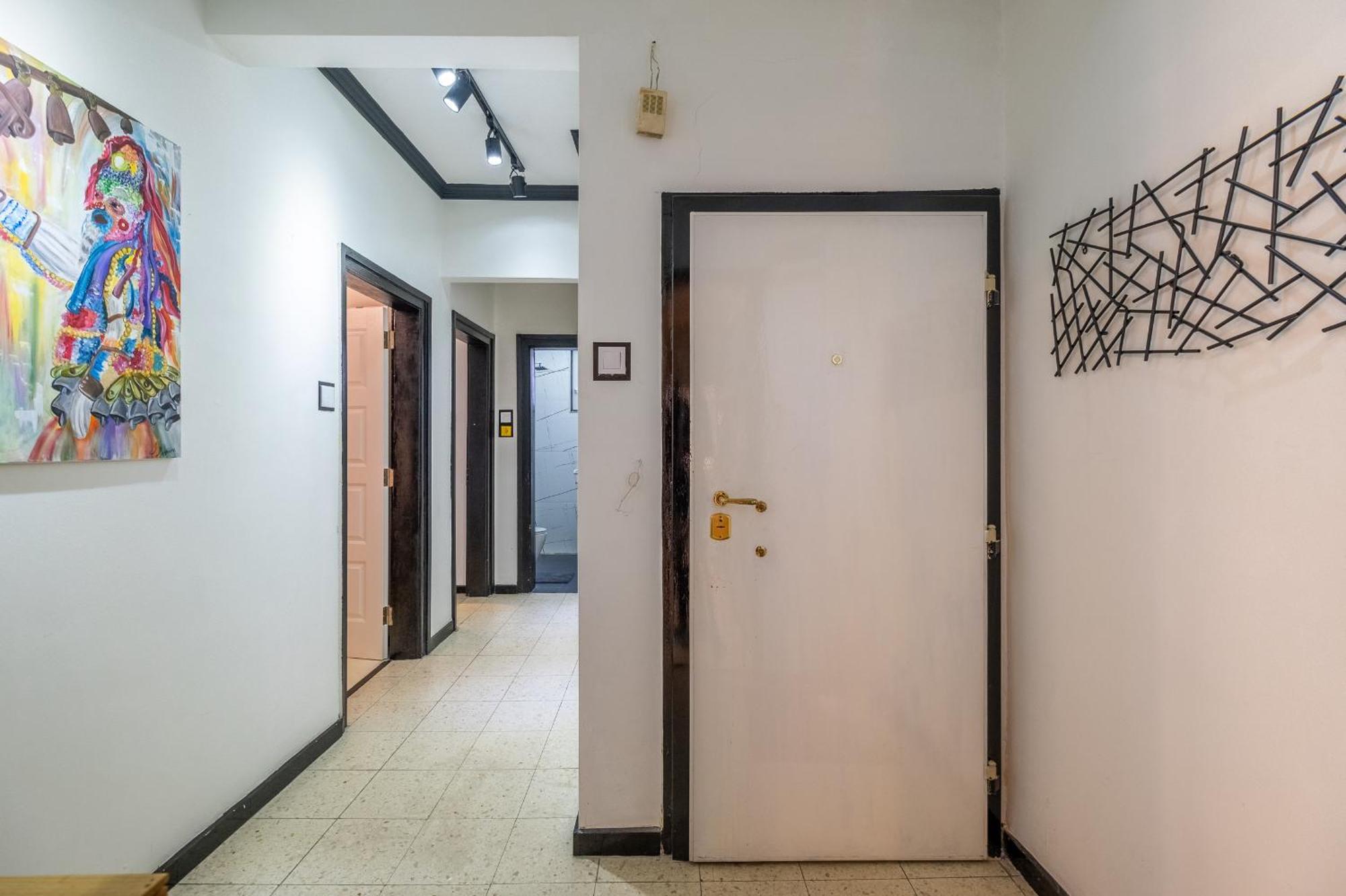 Modern , Spacious 2Br Apartment In Top Center Sofia Eksteriør bilde