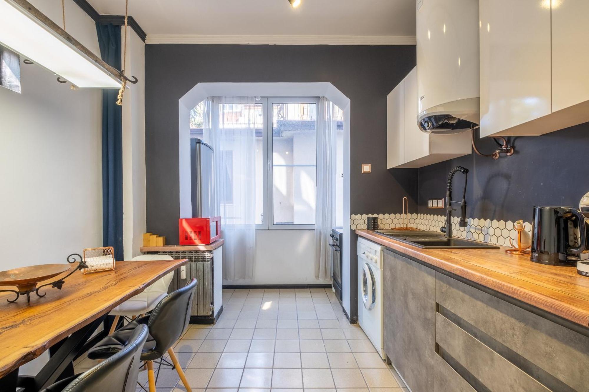 Modern , Spacious 2Br Apartment In Top Center Sofia Eksteriør bilde